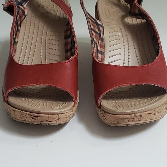 CROCS Leigh Sling Back Cork Wedge Sandal - Picture 5 of 10